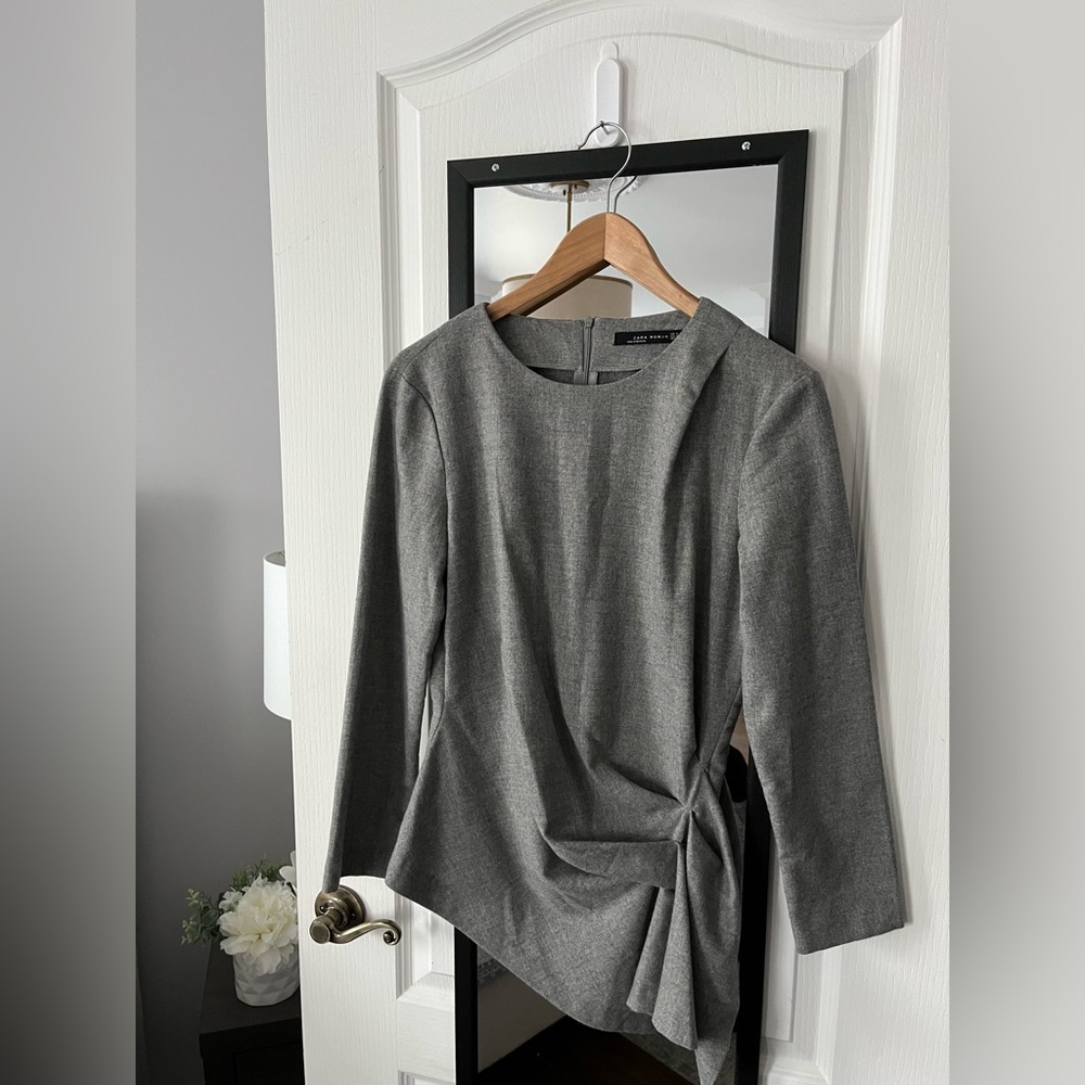 Zara long sleeve gray top